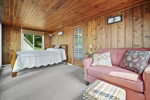 Bedroom - 509 Morris Dr, Jackson, MI 49201 photo 4 of 5