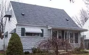 6490 Helen St, Garden City, MI 48135