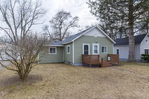 106 Clyborn St, Dowagiac, MI 49047
