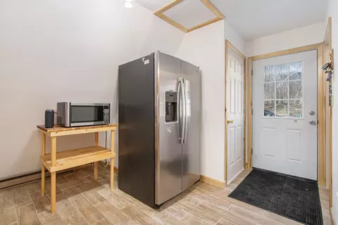 Kitchen - 7133 Johnson Rd, Coloma, MI 49038 photo 3 of 4