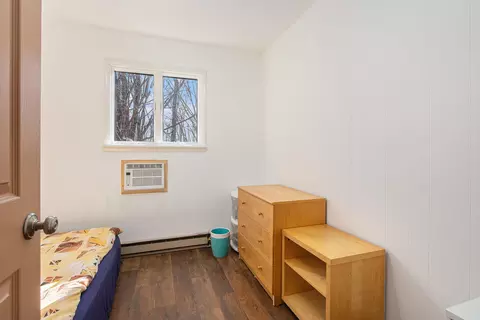 Bedroom - 7133 Johnson Rd, Coloma, MI 49038 photo 4 of 4