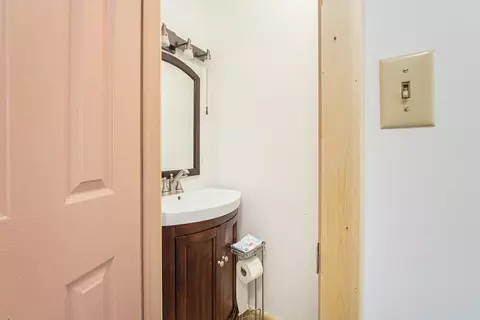 Bath - 7133 Johnson Rd, Coloma, MI 49038 photo 3 of 4