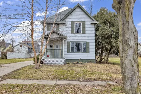 812 Foote St, Jackson, MI 49202