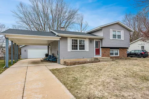 259 Longview Dr, Rockford, MI 49341