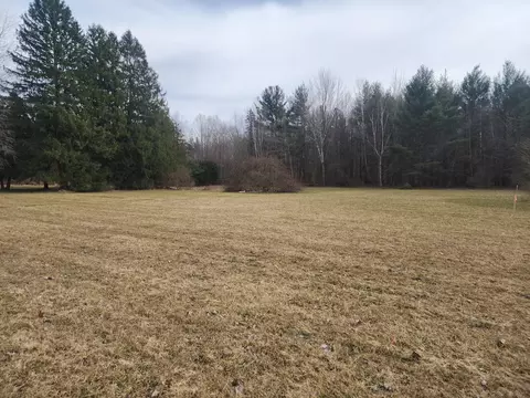 Ellis Road, Ravenna, MI 49451