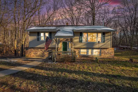 149 Hatfield Rd, Niles, MI 49120