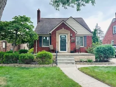 2332 17th St, Wyandotte, MI 48192