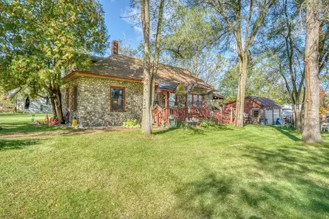 908 W Grove St, Greenville, MI 48838