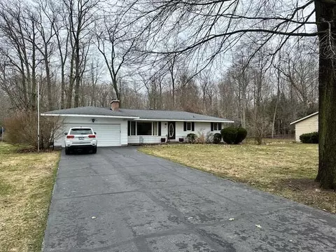 45 S Bear Lake Rd, Muskegon, MI 49445