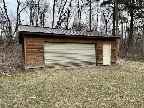 N Everson Drive, Sturgis, MI 49091 photo 2