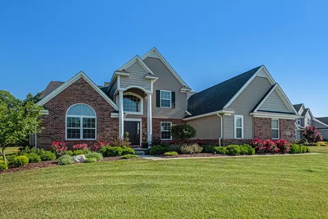 10350 Cobb Hollow Farm Rd, Saline, MI 48176