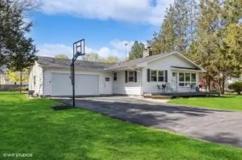 123 E Jefferson St, New Buffalo, MI 49117