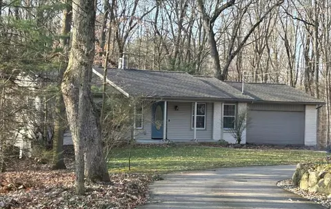 24333 Oak Ln, Mattawan, MI 49071