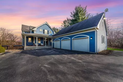 45625 W 9 Mile Rd, Novi, MI 48374
