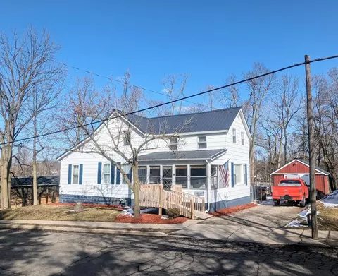 219 N Market St, Hudson, MI 49247
