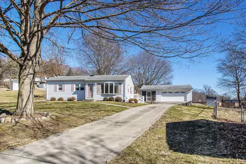 800 Circle Dr, Augusta, MI 49012 photo 24