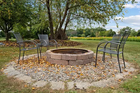 Exterior - 7273 Dell Rd, Saline, MI 48176 photo 23 of 29