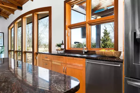 Kitchen - 7273 Dell Rd, Saline, MI 48176 photo 4 of 5