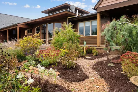 Exterior - 7273 Dell Rd, Saline, MI 48176 photo 18 of 29
