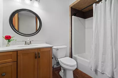 Bath - 7273 Dell Rd, Saline, MI 48176 photo 10 of 11