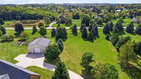 View/Area - 7273 Dell Rd, Saline, MI 48176 photo 2 of 8