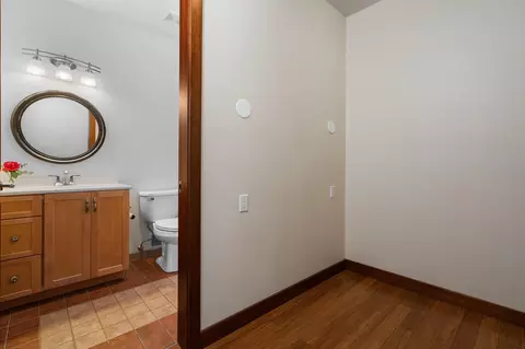 Bath - 7273 Dell Rd, Saline, MI 48176 photo 9 of 11