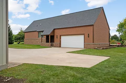 Exterior - 7273 Dell Rd, Saline, MI 48176 photo 9 of 29