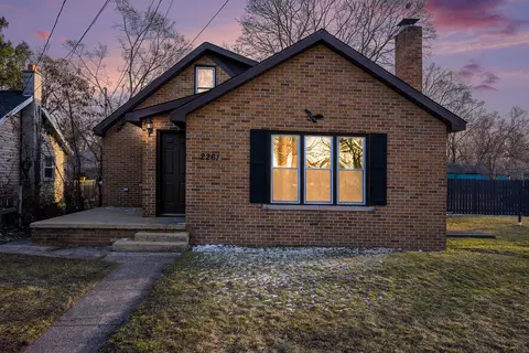 2261 W Sherman Blvd, Norton Shores, MI 49441