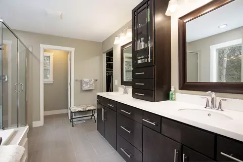 Bath - 1419 Conservancy Ct NE, Ada, MI 49301 photo 2 of 5