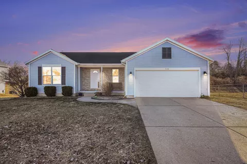 420 6th St NE, Cedar Springs, MI 49319