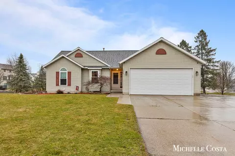 1686 Cotton Dr, Jenison, MI 49428