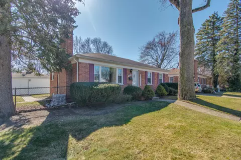 32801 Vermont St, Livonia, MI 48150