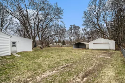 983 Upton Ave, Springfield, MI 49037 photo 16