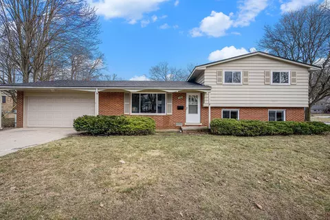 1100 Ravenwood Ave, Ann Arbor, MI 48103