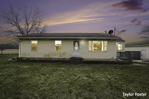 7831 W Portland Rd, Clarksville, MI 48815