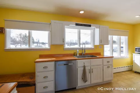 Kitchen - 21440 19 Mile Rd, Big Rapids, MI 49307 photo 5 of 7