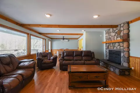 Living - 21440 19 Mile Rd, Big Rapids, MI 49307 photo 3 of 6