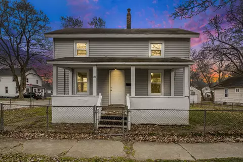 1217 N 7th St, Niles, MI 49120