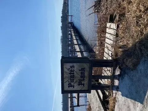 W Monroe Road, Pentwater, MI 49449