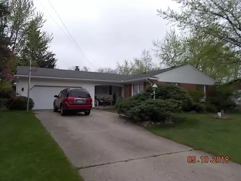 173 Greenfield Dr, Ionia, MI 48846
