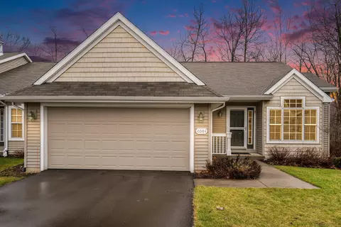 6084 Peregrine Trl, Kalamazoo, MI 49009