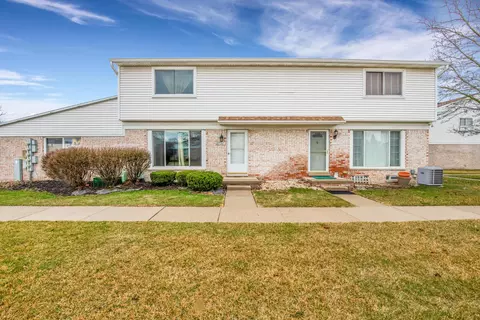 37747 Colonial Dr N, Westland, MI 48185