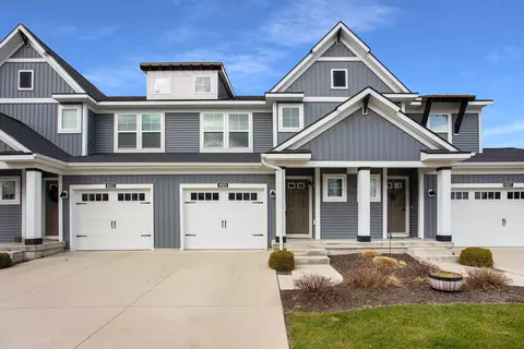 8925 Barrington Ln #37, Jenison, MI 49428