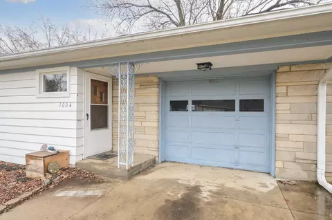 1004 Westfield Dr, Jackson, MI 49203 photo 2