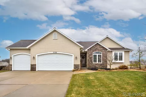 7135 Sagerose Dr, Hudsonville, MI 49426