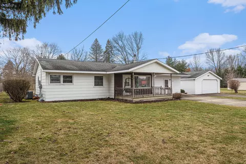 1029 Diane Dr, Colon, MI 49040