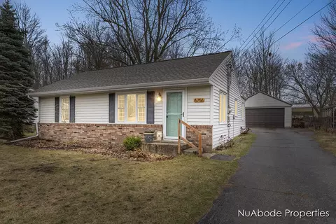 6756 Scott St, Allendale, MI 49401
