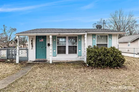 915 E Pearl St, Greenville, MI 48838