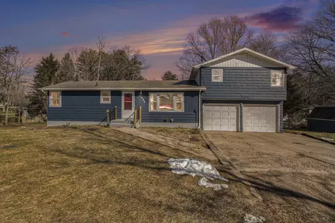 2832 W State Rd, Hastings, MI 49058