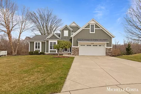 5496 Lilly Ct SW, Wyoming, MI 49509
